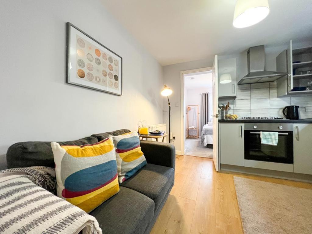 Suitely - Berkeley Apartments Cheltenham Bagian luar foto